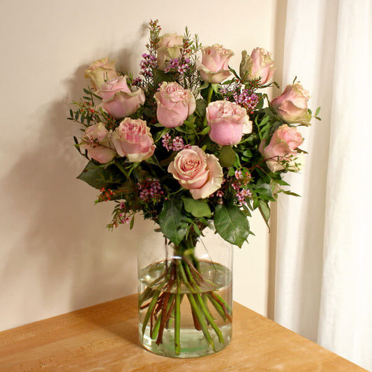 12 Pink Roses